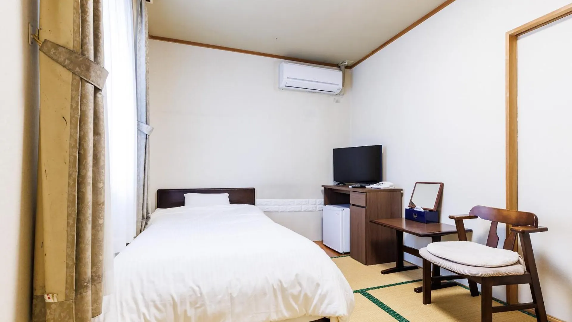 Seoul Garden Hotel Хакодате